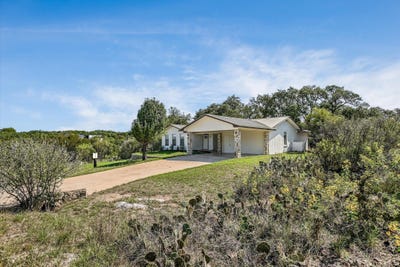 /international/us/1103-ute-road-horseshoe-bay-tx-110120535160/