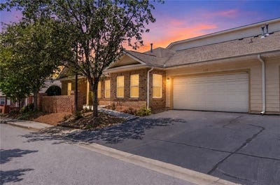 /international/us/235-villa-park-circle-stone-mountain-ga-110108569167/