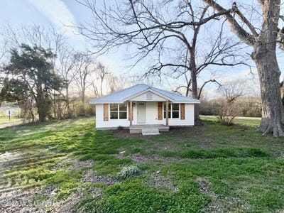 /international/us/192-jarrott-street-holly-springs-ms-110106274956/