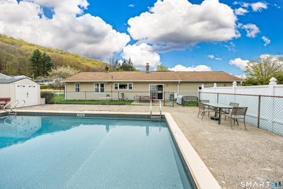 /international/us/44-beacon-manor-road-naugatuck-ct-110107727640/