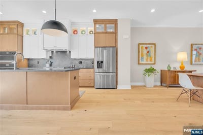 /international/us/15-linder-court-middletown-nj-110108936584/