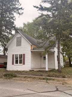 /international/us/1424-w-15th-street-muncie-in-110120095942/
