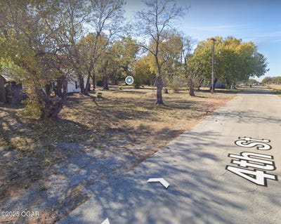 /international/us/504-e-4th-street-webb-city-mo-110098936746/