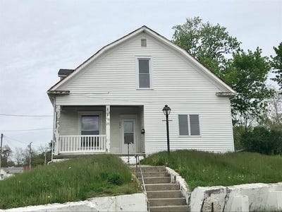 /international/us/200-e-silver-street-wapakoneta-oh-110108266942/