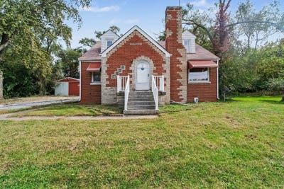 /international/us/3003-willowcreek-road-portage-in-110120560976/