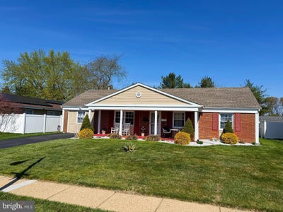 /international/us/146-glenview-lane-willingboro-nj-110105855543/