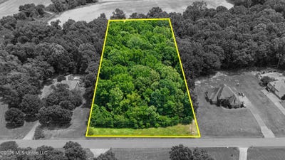 /international/us/105-e-crockett-loop-lot-105-hernando-ms-110108139587/