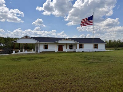 /international/us/172-new-bethel-rd-selmer-tn-110108268042/