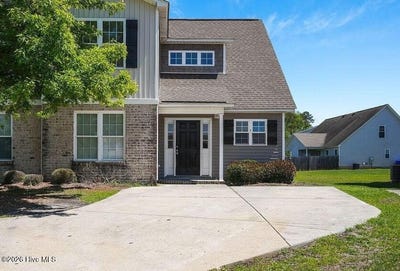 /international/us/2205-chavis-drive-greenville-nc-110107376627/