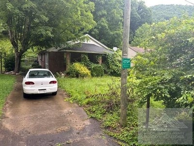 /international/us/1750-appalachian-hwy-pineville-wv-110108963613/