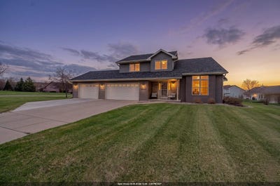 /international/us/2061-w-higgins-hill-de-pere-wi-110107479231/