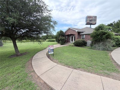 /international/us/8111-s-us-highway-75-sherman-tx-110109031731/