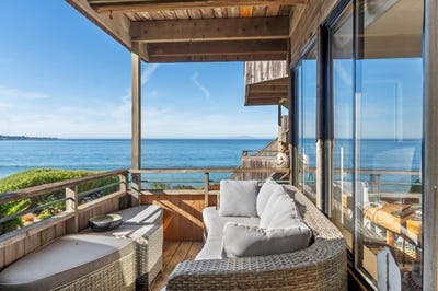 /international/us/1-surf-way-115-monterey-ca-110103408500/