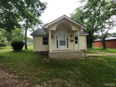 /international/us/600-s-pershing-avenue-salem-mo-110108360325/