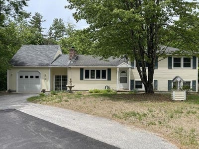 /international/us/28-westwood-drive-henniker-nh-110108537240/