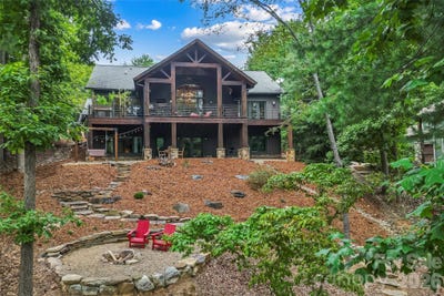 /international/us/5069-lighthouse-court-morganton-nc-110110243892/