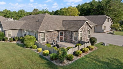 /international/us/364-cathedral-place-bronston-ky-110101716730/