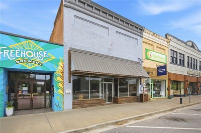 /international/us/109-catherine-street-walhalla-sc-110108023677/