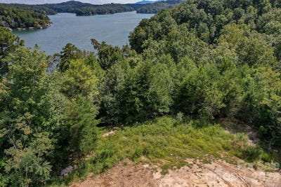 /international/us/holmstead-drive-lake-lure-nc-110107052258/