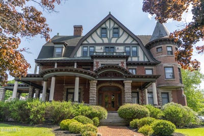 /international/us/56-union-avenue-saratoga-springs-ny-110108254567/