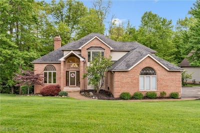 /international/us/1271-emerald-creek-drive-broadview-heights-oh-110099858375/