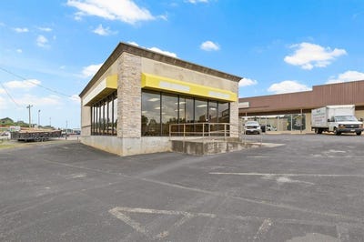 /international/us/305-a-s-greer-pittsburg-tx-110100335541/