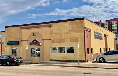 /international/us/108-110-n-main-street-austin-mn-110107540475/