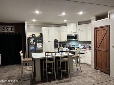 /international/us/118-lariat-drive-florahome-fl-110101678471/