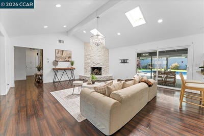 /international/us/8920-barrhill-way-fair-oaks-ca-110107461966/