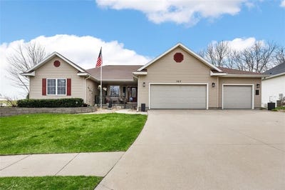 /international/us/327-hillview-drive-se-mt-vernon-ia-110107315907/
