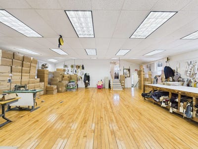 /international/us/8-duston-street-troy-nh-110105798150/