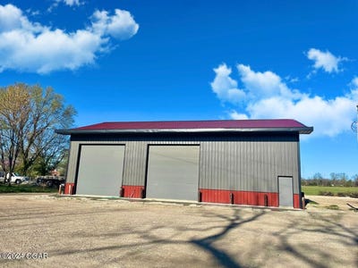 /international/us/13504-jay-drive-neosho-mo-110089918174/