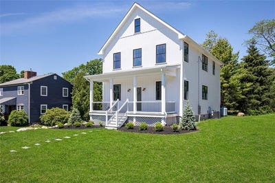 /international/us/22-farnsworth-avenue-tiverton-ri-110108885668/