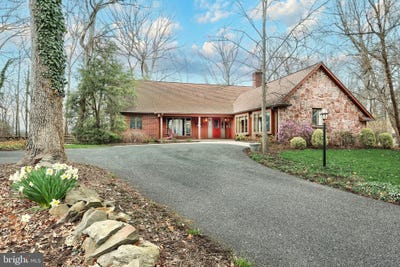 /international/us/10-white-oak-trail-gettysburg-pa-110098693342/