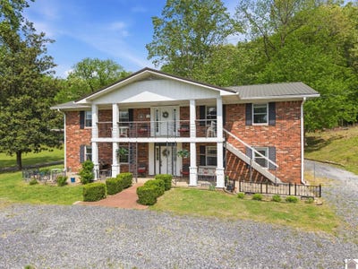 /international/us/157-lakeshore-dr-eddyville-ky-110107415742/
