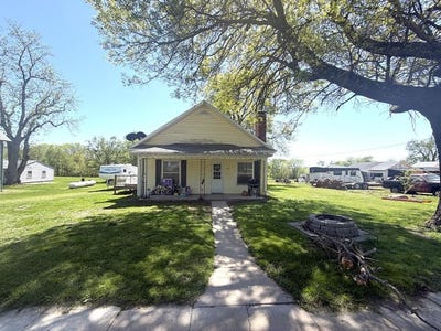 /international/us/340-w-wisconsin-street-breckenridge-mo-110107464887/