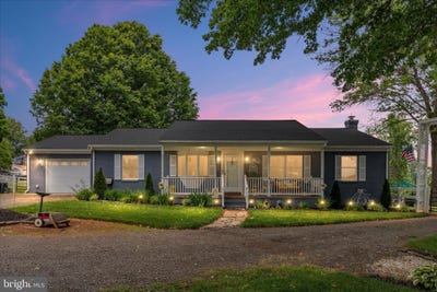 /international/us/9189-lees-ridge-road-warrenton-va-110108743965/
