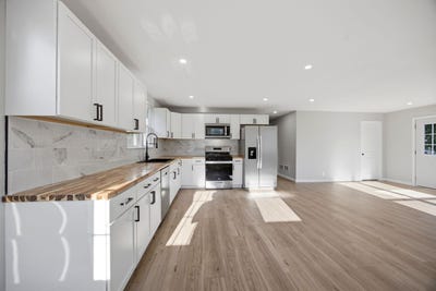 /international/us/12466-w-blanchard-road-beach-park-il-110109661707/