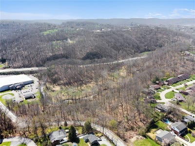 /international/us/706-craigdell-rd-new-kensington-pa-110107660146/