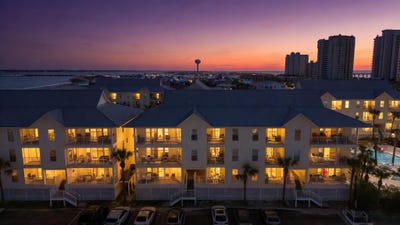 /international/us/8436-gulf-boulevard-navarre-fl-110106849865/