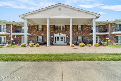 /international/us/8101-wendamoor-dr-louisville-ky-110100924167/