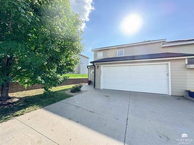 /international/us/605-harland-drive-manhattan-ks-110100949135/