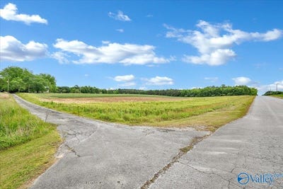 /international/us/900-county-road-1466-cullman-al-110107654514/