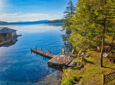 /international/us/121-garnet-street-sunapee-nh-110108171394/