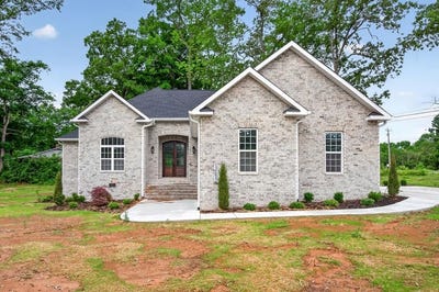 /international/us/42-todd-rd-mcminnville-tn-110107891470/