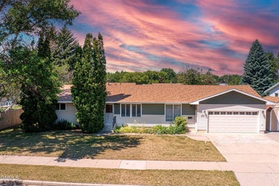 /international/us/1805-2nd-avenue-east-williston-nd-110101004862/?lang=zh-cn