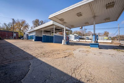/international/us/120-south-4th-street-mammoth-spring-ar-110100240694/?lang=de