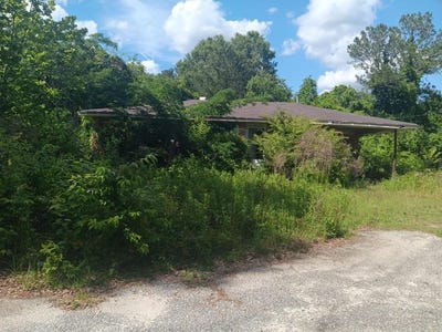 /international/us/21-queens-circle-kingstree-sc-110100516083/