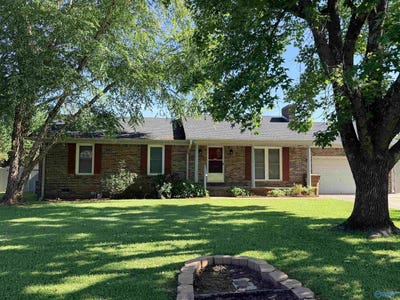 /international/us/105-edna-street-moulton-al-110108768447/