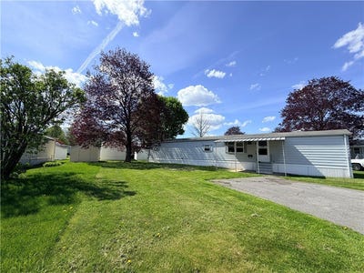 /international/us/4-evergreen-st-bath-ny-110107802491/
